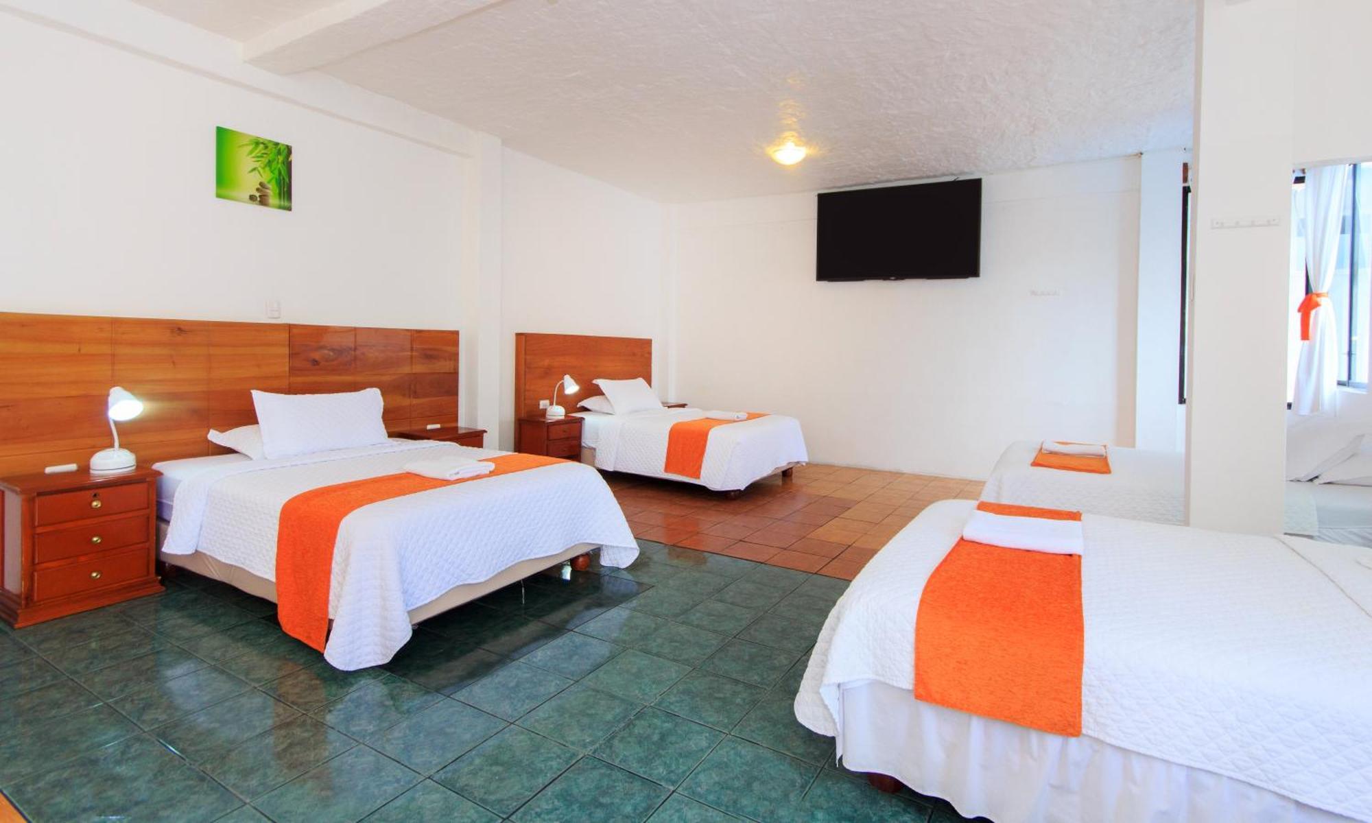 Hotel La Casa De Judy Puerto Ayora  Buitenkant foto