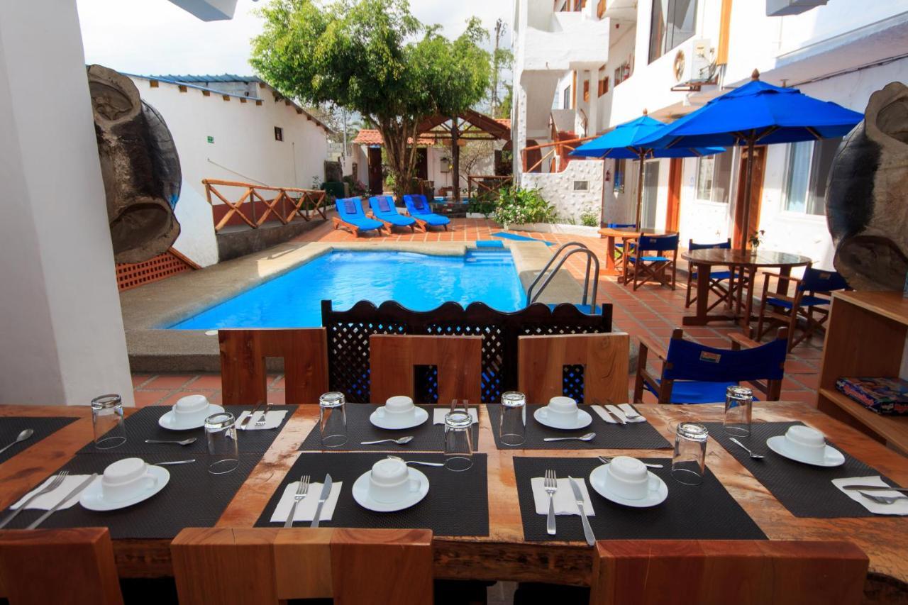 Hotel La Casa De Judy Puerto Ayora  Buitenkant foto